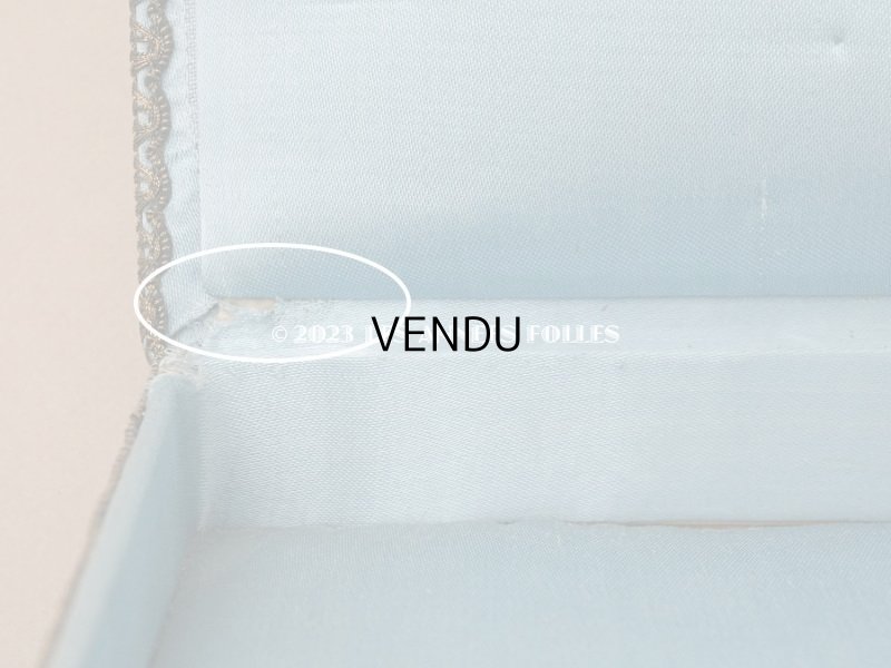 画像13: アンティーク シルク製 ロココモチーフ&レースのカルトナージュボックス グレイッシュブルー