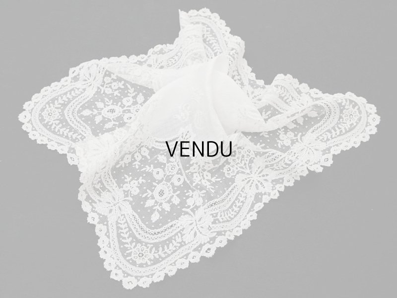 画像2: アンティーク  王冠紋章＆イニシャルの刺繍入り 結婚式のハンカチ アプリカシオン・アングルテール (ボビンレース)　