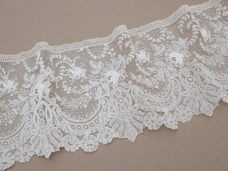 画像3: 【セール対象外】【クーポン対象外】19世紀末  アンティーク 幅広18.6cm ポワンドローズ ニードルレース 2.27m『ポワン・ド・ガーズ』『ポワン・ド・ローズ』 