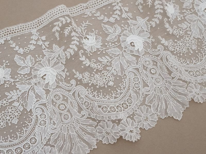 画像4: 【セール対象外】【クーポン対象外】19世紀末  アンティーク 幅広18.6cm ポワンドローズ ニードルレース 2.27m『ポワン・ド・ガーズ』『ポワン・ド・ローズ』 