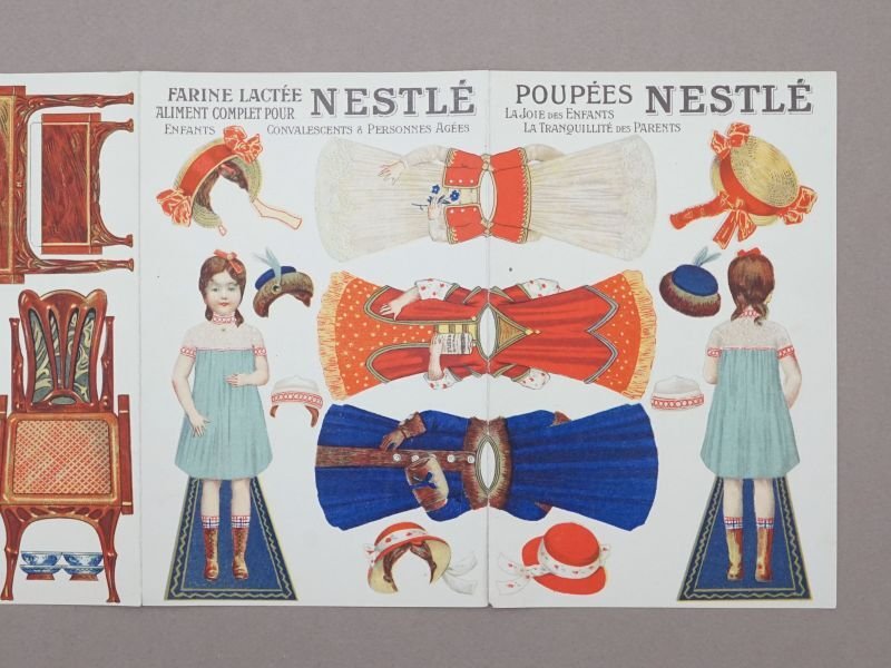 画像1: 1900年頃 アンティーク クロモシート 着せ替え人形セット - NESTLE -