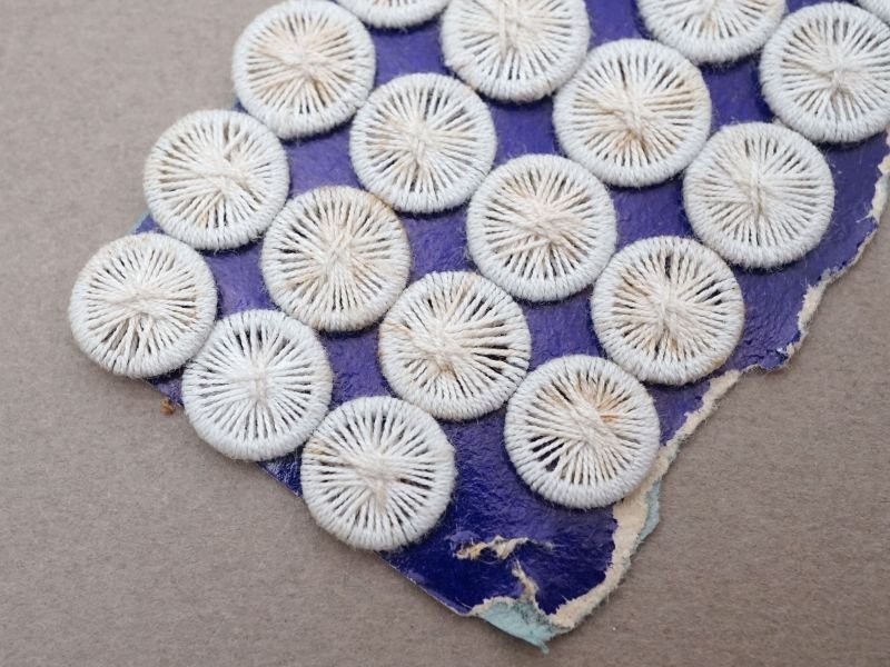 画像7: アンティーク リネンのボタン 11mm 23〜24ピースのセット