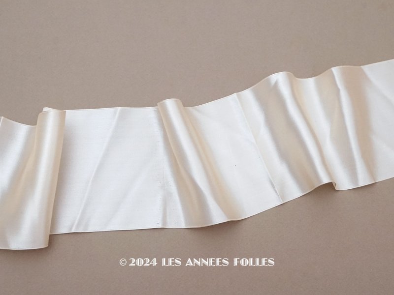 画像1: 1900年頃 アンティーク シルク製 サテンリボン 幅広 10cm幅  パウダーピンク