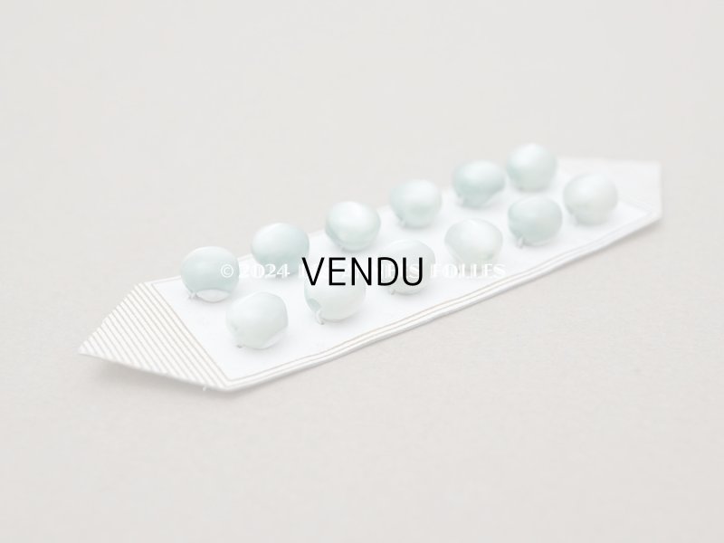 画像4: アンティーク マザーオブパール製 ボタン 7.5mm パウダーグリーン 12ピース シェルボタン