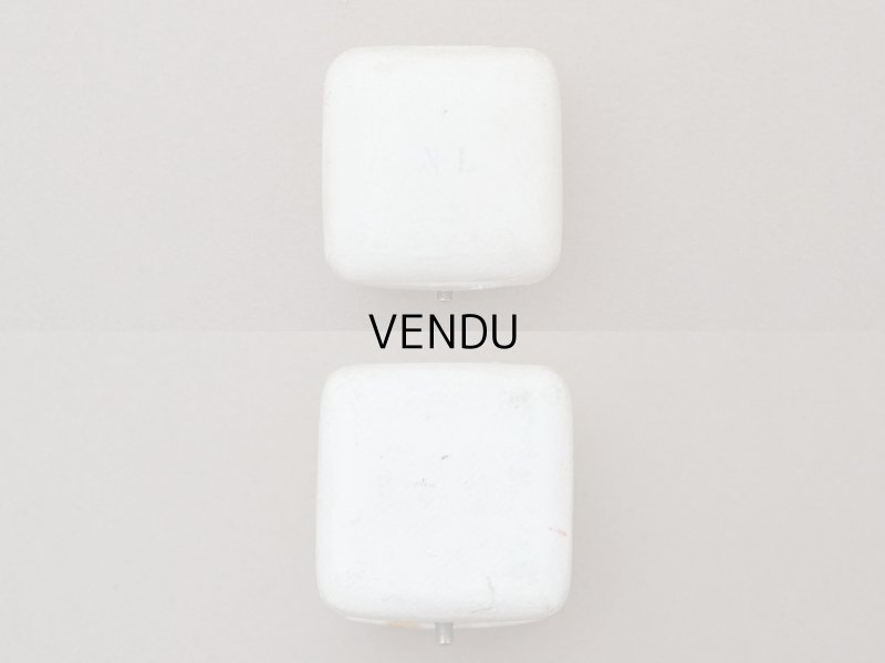 画像8: アンティーク 本革製 リングボックス イニシャル入り ジュエリーボックス オフホワイト