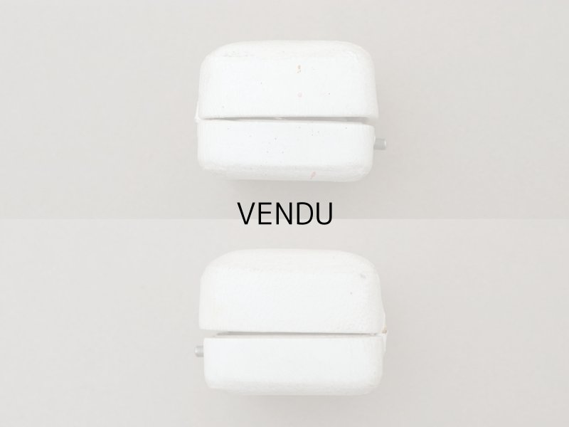 画像10: アンティーク 本革製 リングボックス イニシャル入り ジュエリーボックス オフホワイト