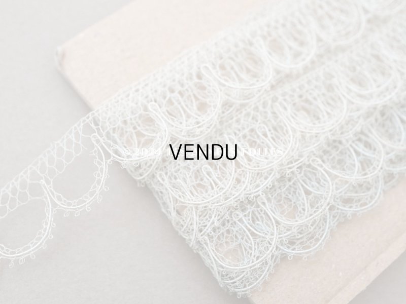 画像3: 1900年頃 アンティーク シルク製 スカラップレース パーダーブルー＆エクリュ