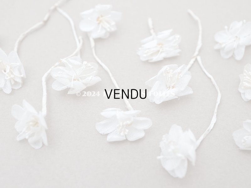 画像3: アンティーク 小さな布花 12ピースのセット　1.5cm オフホワイト