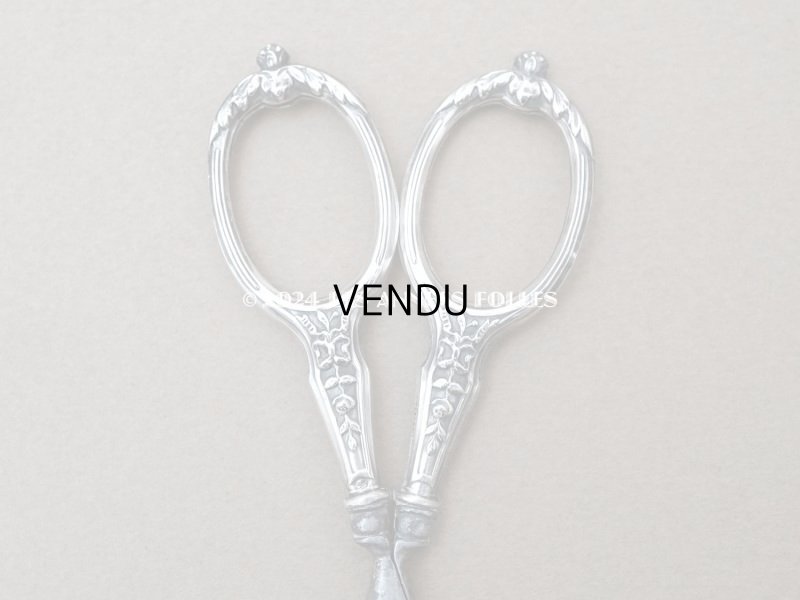 画像9: 1900年頃 アンティーク シルバー製 リボン＆薔薇模様 ソーイングセット 裁縫道具