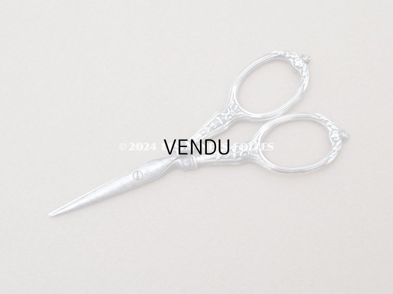 画像8: 1900年頃 アンティーク シルバー製 リボン＆薔薇模様 ソーイングセット 裁縫道具