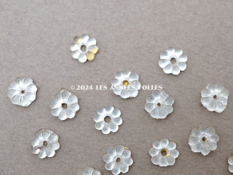 画像4: アンティーク 花形 小さなビーズ 磨りガラス風 6mm 15ピースのセット