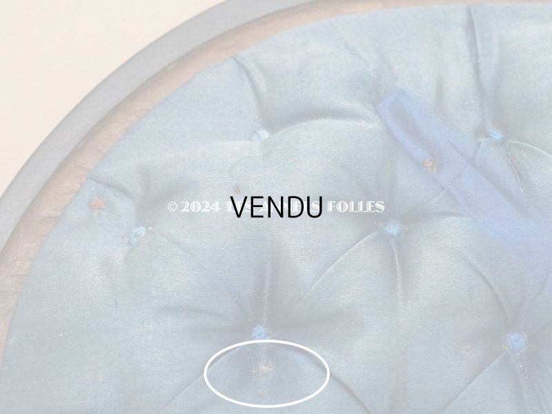 画像6: 19世紀 アンティーク ブルーのシルククッション付き 黒い木製の台座