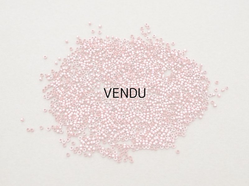 画像2: 1900年頃 アンティーク メタル製 ビーズ 筒型 ピンク 10g