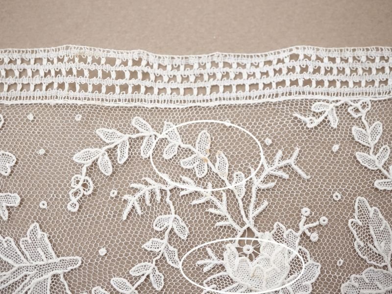 画像11: 【セール対象外】【クーポン対象外】19世紀末  アンティーク 幅広18.6cm ポワンドローズ ニードルレース 2.27m『ポワン・ド・ガーズ』『ポワン・ド・ローズ』 