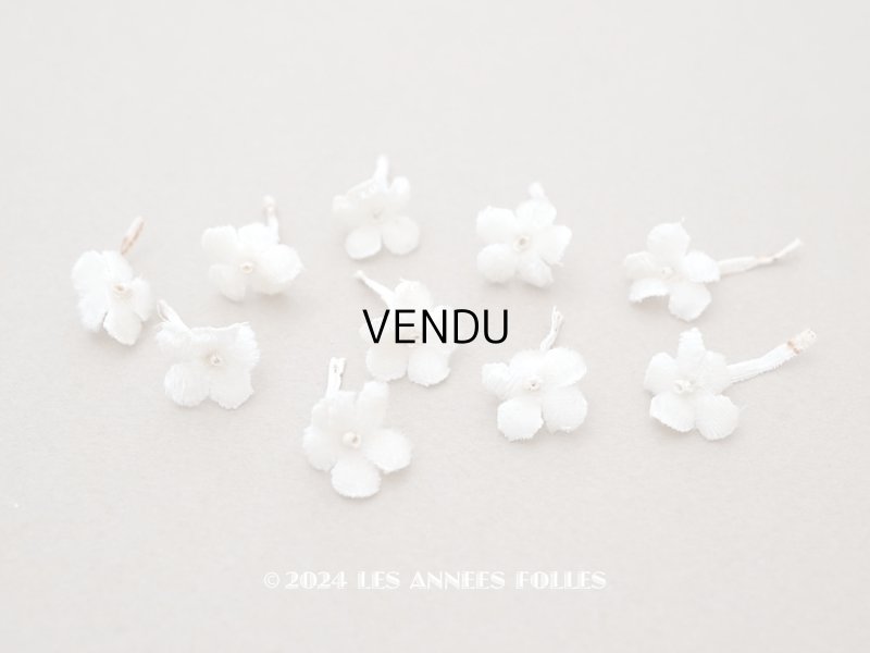 画像1: アンティーク 勿忘草 ベルベットの布花  オフホワイト 10ピースのセット 約15mm