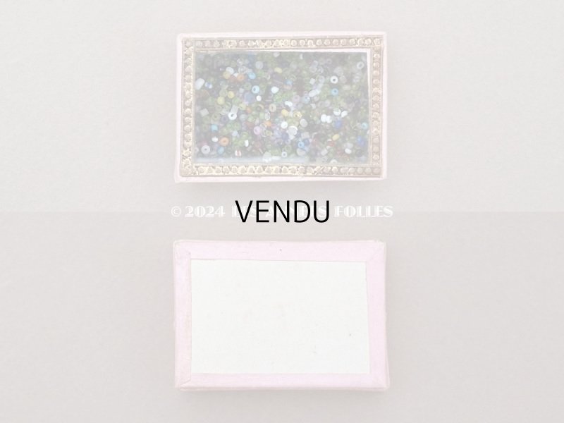 画像2: 1900年代頃　アンティーク ガラスの蓋の紙箱 淡いピンク