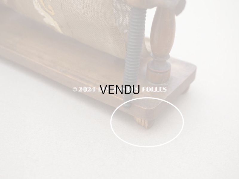 画像7: アンティーク 小さな刺繍スタンド