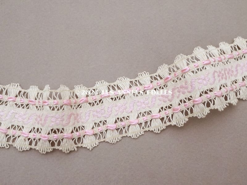 画像2: アンティーク シルク＆コットンのレース ピンクの花模様の刺繍＆ライン入り 