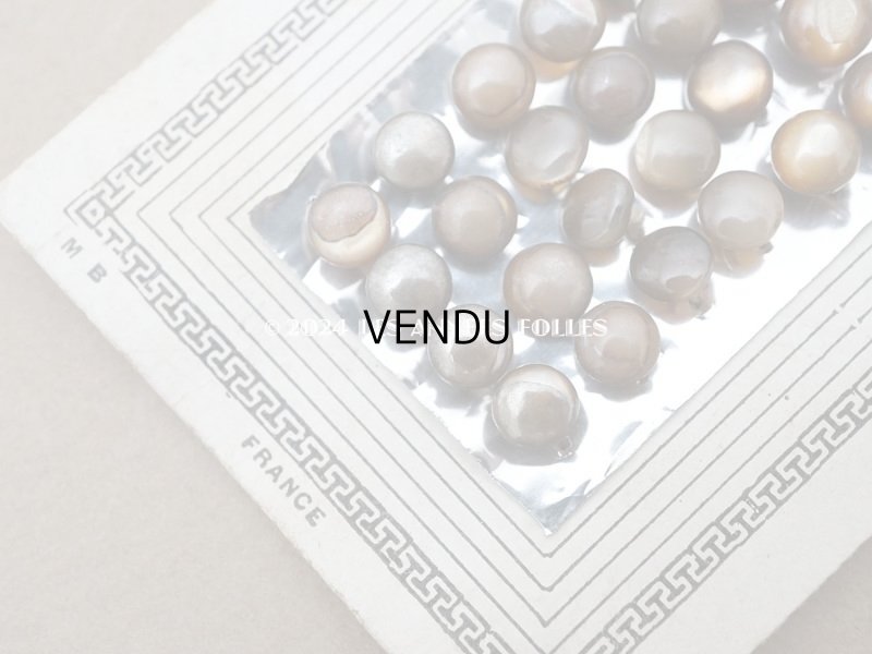 画像3: 1920年 アンティーク マザーオブパール製 極小 ボタン 5mm 24ピース シェルボタン ライトブラウン