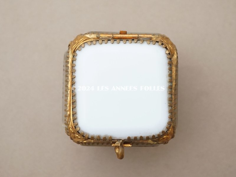 画像7: 19世紀末 アンティーク ジュエリーボックス 淡いグレイッシュブルーのシルククッション 