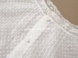 画像5: 1900年頃 アンティーク ドールドレス ドット刺繍のコットンファブリック ベビードレス　