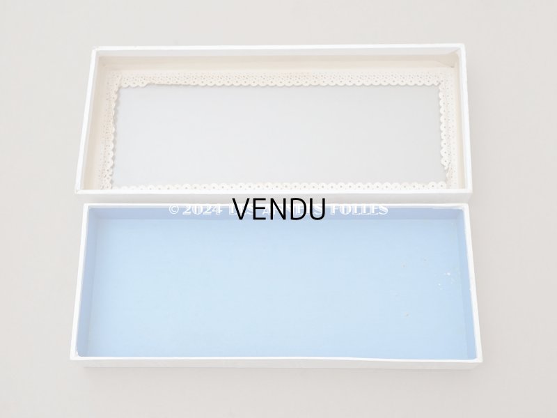 画像9: アンティーク プレザントワール 硝子の蓋のショーケース 初聖体の腕章入れ