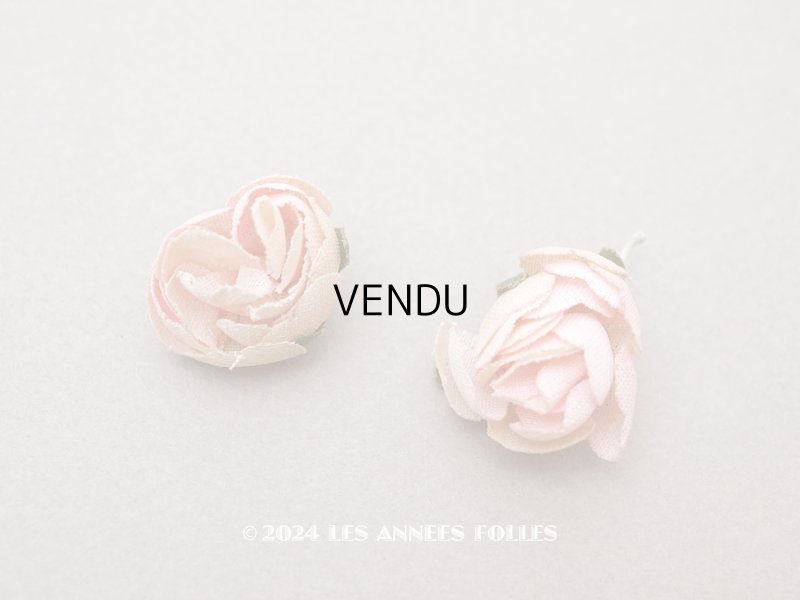 画像1: アンティーク 小さな薔薇の布花 2ピースのセット ベビーピンク ドール用