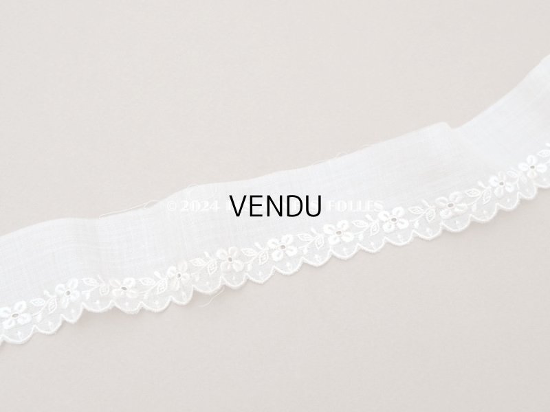 画像2: 19世紀末 アンティーク 花刺繍のスカラップレース オーガンジー 3.6cm幅