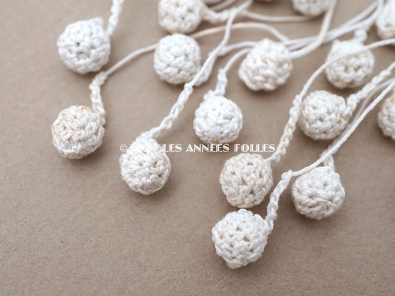 画像7: 1900年頃 アンティーク  コットンクロシェのポンポン 21ピースのセット 7mm