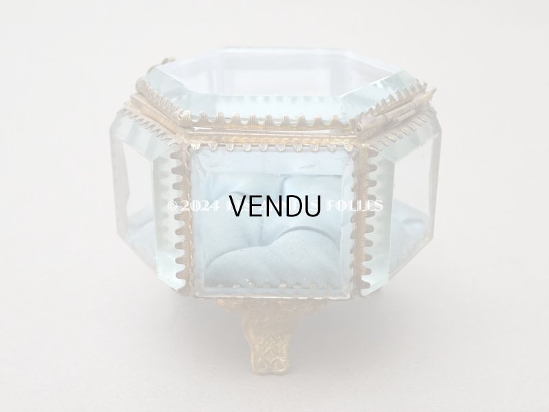 画像7: 19世紀末 アンティーク ジュエリーボックス 6角形 スモーキーブルーのシルク製クッション