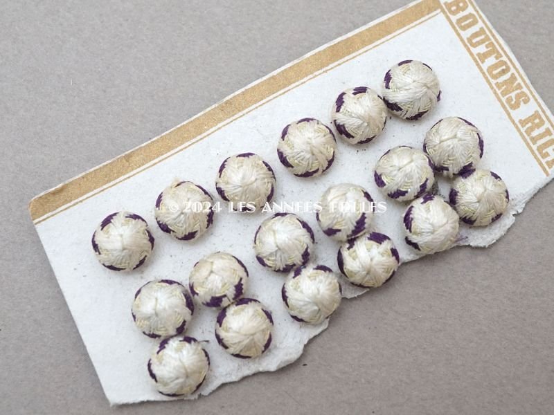 画像8: 1850年頃 アンティーク シルク製 くるみボタン オフホワイト&紫 9〜10mm 6ピースのセット