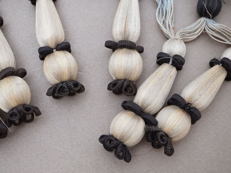 画像4: *蚤の市*19世紀 アンティーク パスマントリー ポンポン 3.9m