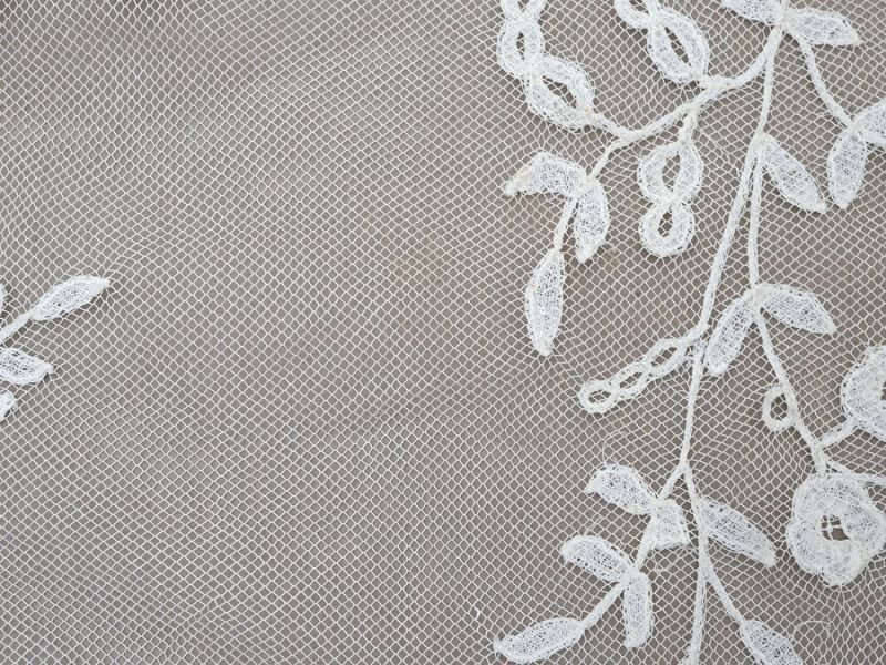 画像20: アンティーク ウェディングヴェール 花のモチーフ 約55×258cm アプリカシオン・アングルテール 