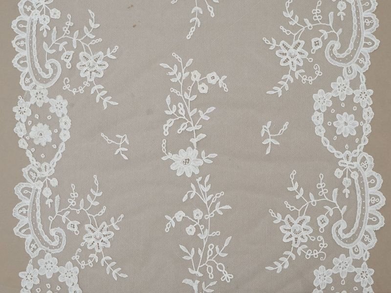 画像10: アンティーク ウェディングヴェール 花のモチーフ 約55×258cm アプリカシオン・アングルテール 