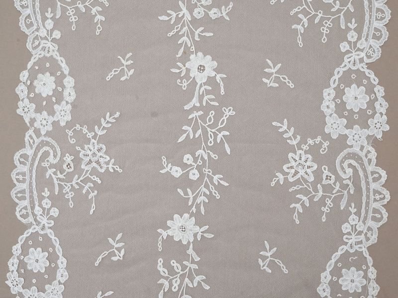画像8: アンティーク ウェディングヴェール 花のモチーフ 約55×258cm アプリカシオン・アングルテール 