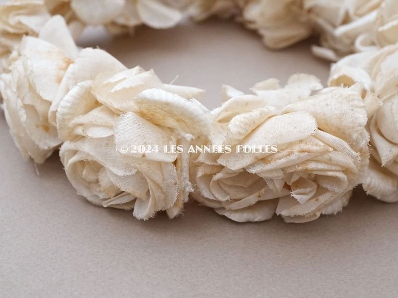 画像5: *蚤の市*アンティーク シルクサテン 薔薇の布花のティアラ 花冠  エクリュ&オフホワイト