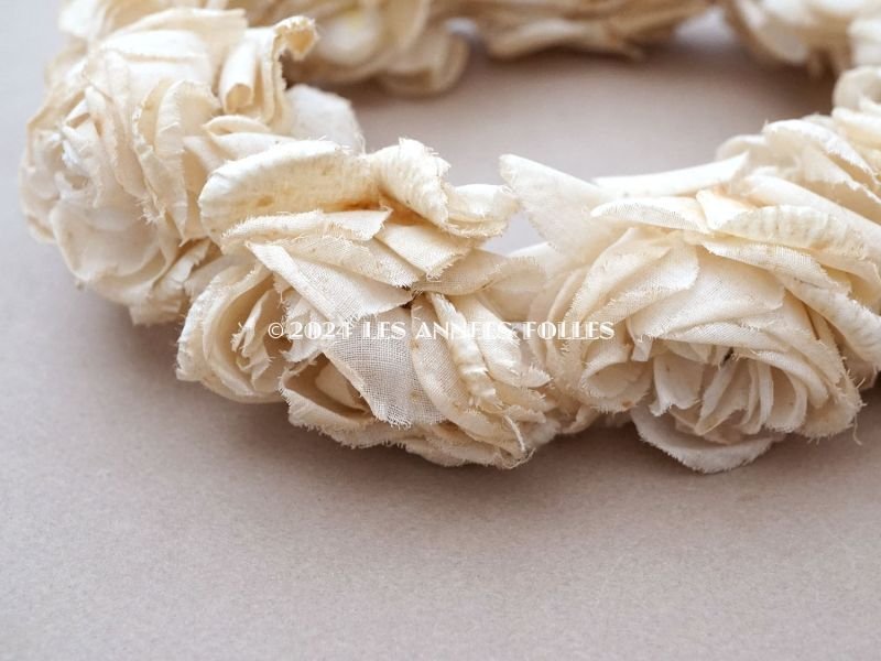 画像4: *蚤の市*アンティーク シルクサテン 薔薇の布花のティアラ 花冠  エクリュ&オフホワイト