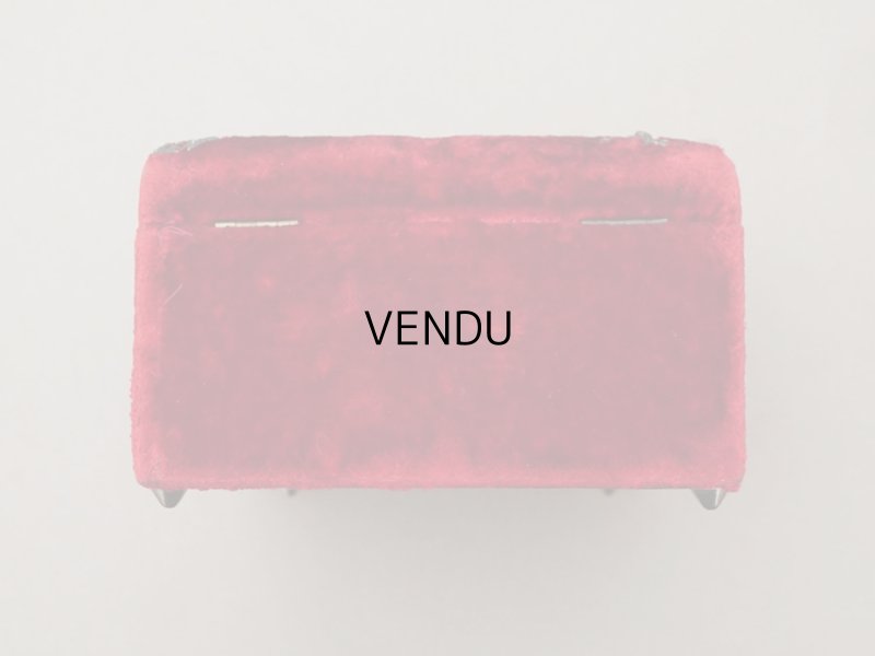 画像18: 19世紀末 アンティーク バカラ社のクリスタル香水瓶入り 裁縫箱 レッド＆パウダーブルー ベルベット＆シルククッション