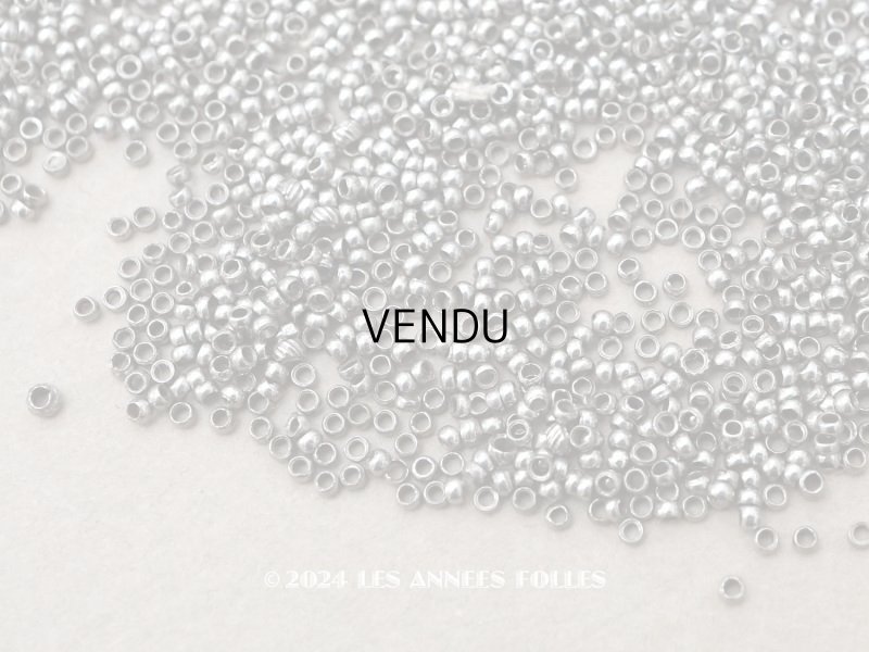 画像2: 19世紀末 アンティーク 極小 メタルビーズ 丸 シルバー 9g マイクロビーズ キャビアビーズ