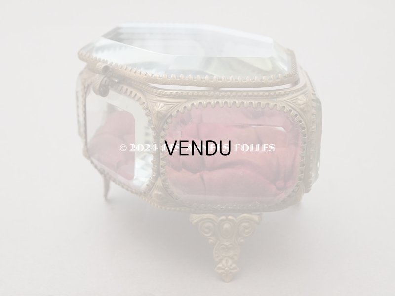 画像15: 19世紀 アンティーク 大きなジュエリーボックス 六角形 ワイン色のシルク製クッション