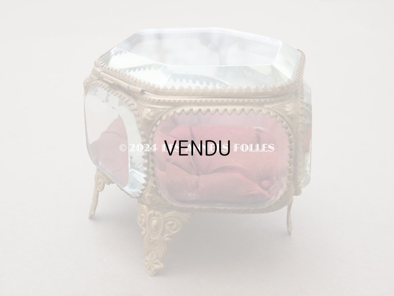 画像13: 19世紀 アンティーク 大きなジュエリーボックス 六角形 ワイン色のシルク製クッション