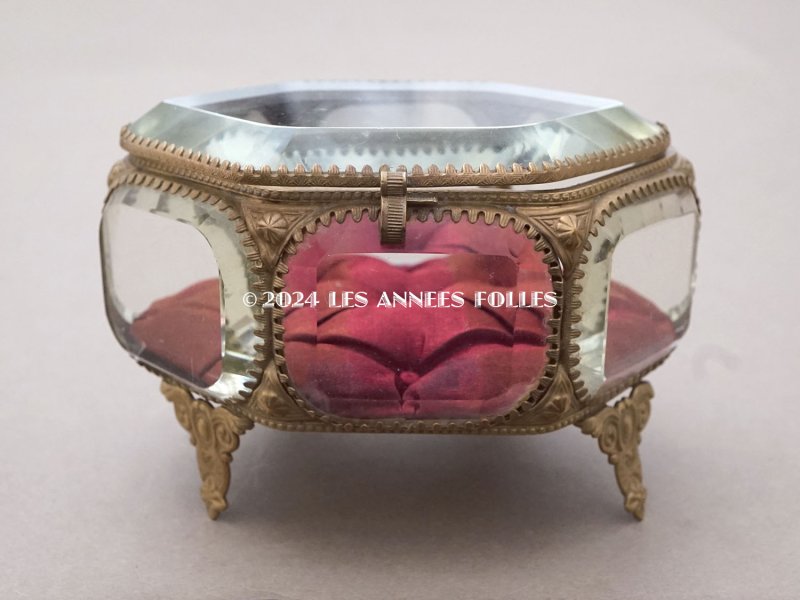 画像11: 19世紀 アンティーク 大きなジュエリーボックス 六角形 ワイン色のシルク製クッション