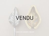 19世紀末 アンティーク  こて リーフ 型押し 