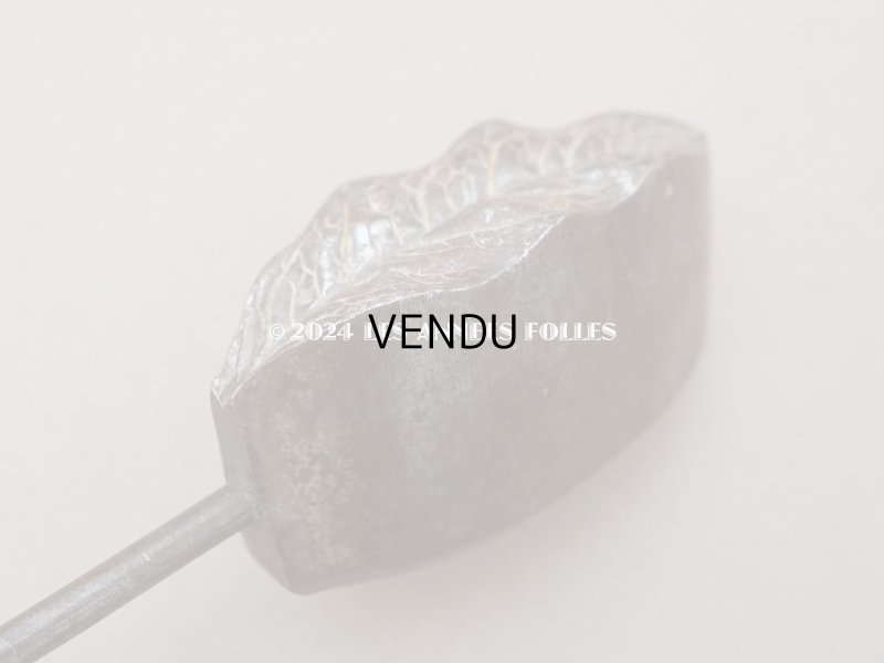 画像4: 19世紀末 アンティーク  こて リーフ 型押し 