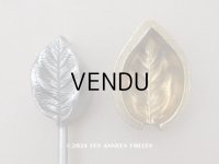 19世紀末 アンティーク  こて 薔薇のリーフ 型押し 