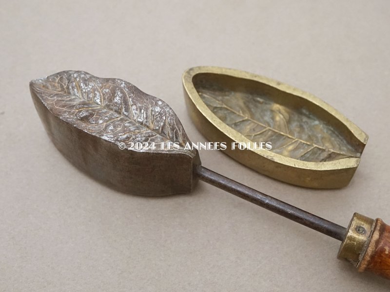 画像3: 19世紀末 アンティーク  こて リーフ 型押し