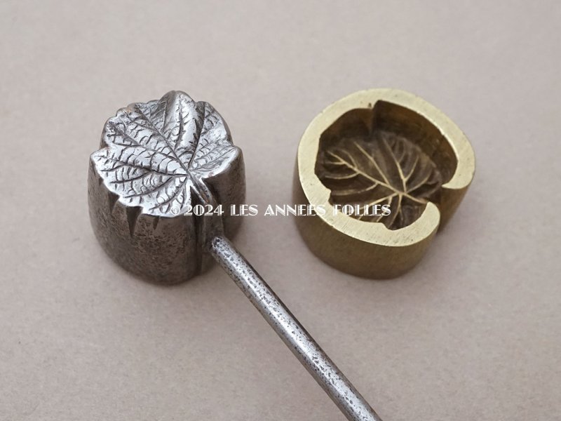 画像3: 19世紀末 アンティーク  こて リーフ 型押し 