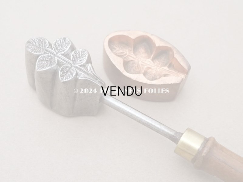 画像3: 19世紀末 アンティーク  こて 薔薇のリーフ 型押し 