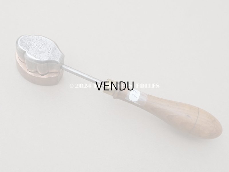 画像5: 19世紀末 アンティーク  こて 薔薇のリーフ 型押し 