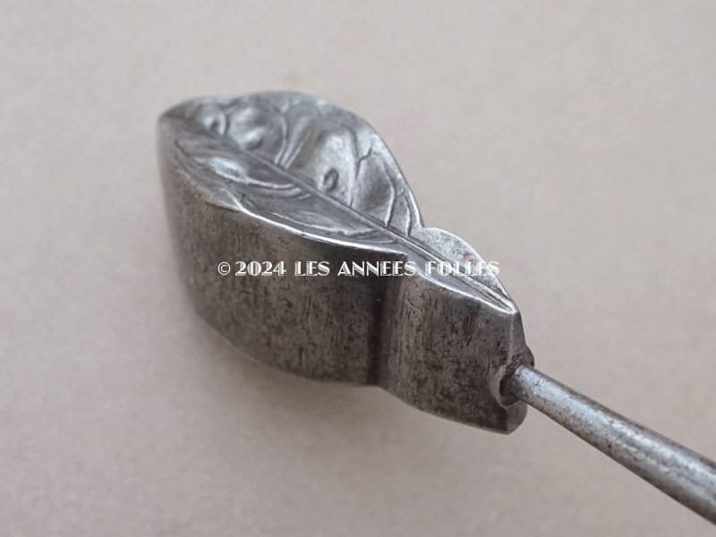 画像4: 19世紀末 アンティーク  こて リーフ 型押し 